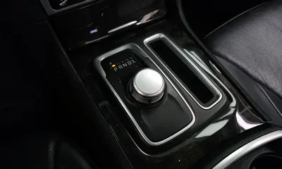 Chrysler 300C 2015, 142247 км, за 5860.52 USD - фото 9