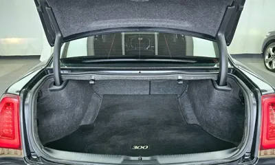 Chrysler 300C 2015, 142247 км, за 5860.52 USD - фото 20