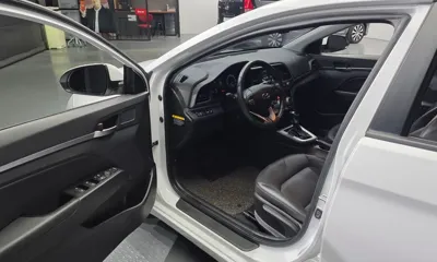 Hyundai Avante 2019, 81033 км, за 6892.48 USD - фото 10