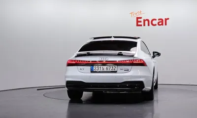 Audi A7 2022, 85005 км, за 31256.09 USD