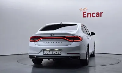 Hyundai Grandeur 2018, 148538 км, за 7811.08 USD