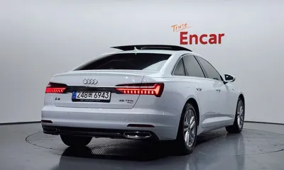Audi A6 2022, 65512 км, за 19821.6 USD