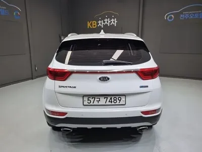 Kia Sportage 2018, 77645 км, за 9446.26 USD