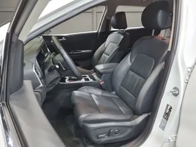 Kia Sportage 2018, 77645 км, за 9446.26 USD - фото 10