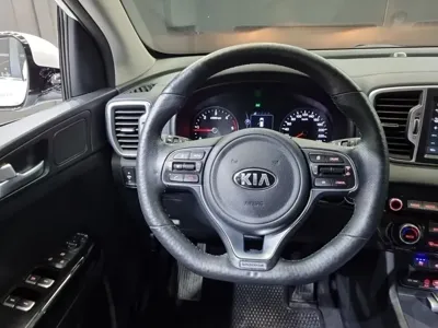 Kia Sportage 2018, 77645 км, за 9446.26 USD - фото 12