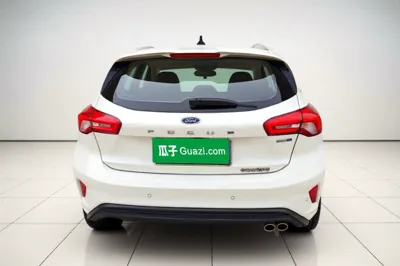 Ford Focus 2022, 32700 км, за 13642 USD - фото 6