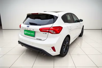 Ford Focus 2022, 32700 км, за 13642 USD - фото 7