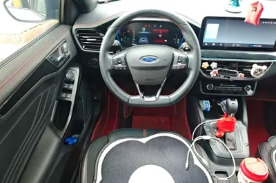 Ford Focus 2022, 32700 км, за 13642 USD - фото 10