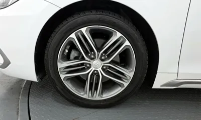 Hyundai Grandeur 2019, 136828 км, за 10066.22 USD