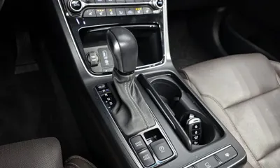 Hyundai Grandeur 2019, 136828 км, за 10066.22 USD - фото 9