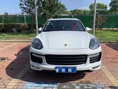 Porsche Cayenne · 2015 год