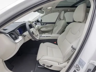 Volvo XC60 2026, 1203 км, за 41683.08 USD - фото 10