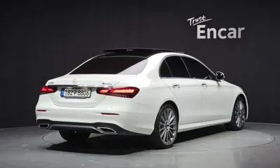 Mercedes-Benz E-Class 2021, 46022 км, за 24222.13 USD