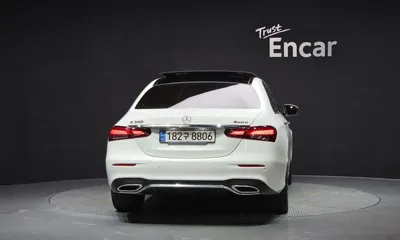 Mercedes-Benz E-Class 2021, 46022 км, за 24222.13 USD
