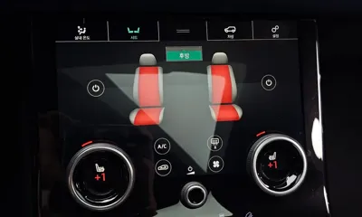 Land Rover Range Rover Velar 2018, 51284 км, за 25407.18 USD - фото 34
