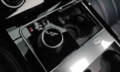 Land Rover Range Rover Velar 2018, 51284 км, за 25407.18 USD - фото 36