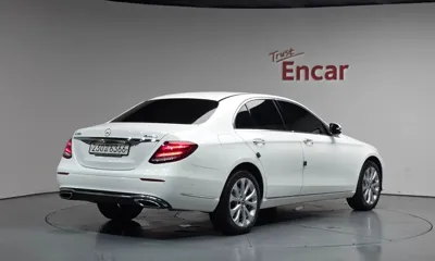 Mercedes-Benz E-Class 2020, 35525 км, за 22794.8 USD