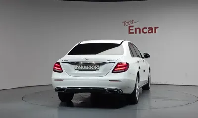Mercedes-Benz E-Class 2020, 35525 км, за 22794.8 USD
