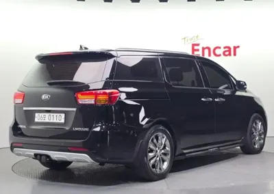 Kia Canival 2016, 195096 км, за 6110.64 USD