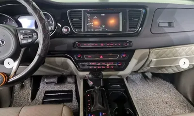 Kia Canival 2016, 195096 км, за 6110.64 USD
