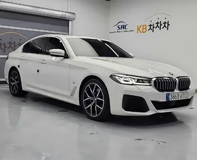 BMW 5-Series 2022, 30101 км, за 36560.01 USD