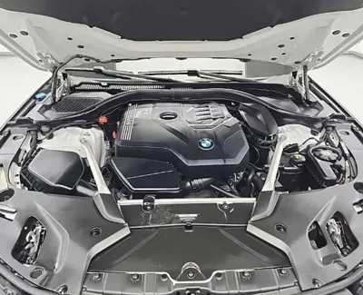 BMW 5-Series 2022, 30101 км, за 36560.01 USD