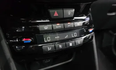 Peugeot 2008 2016, 107215 км, за 3559.18 USD - фото 16