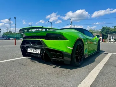 Lamborghini Huracan 2017, 26400 км, за 156351.87 USD