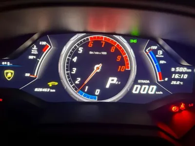 Lamborghini Huracan 2017, 26400 км, за 156351.87 USD - фото 8