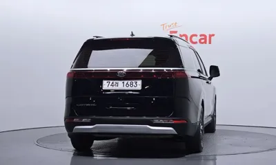 Kia Canival 2021, 117889 км, за 14939.2 USD