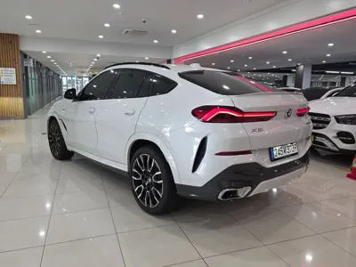 BMW X6 2026, 6237 км, за 84611.38 USD
