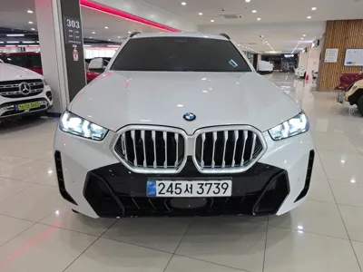 BMW X6 2026, 6237 км, за 84611.38 USD