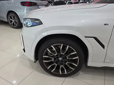 BMW X6 2026, 6237 км, за 84611.38 USD
