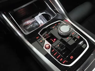 BMW X6 2026, 6237 км, за 84611.38 USD - фото 9