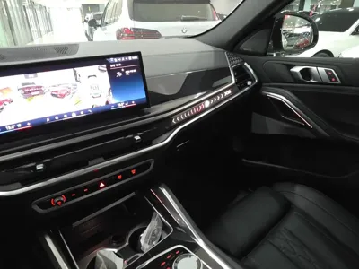 BMW X6 2026, 6237 км, за 84611.38 USD - фото 14