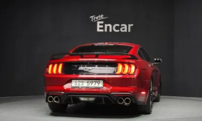 Ford Mustang 2018, 100179 км, за 12697.08 USD