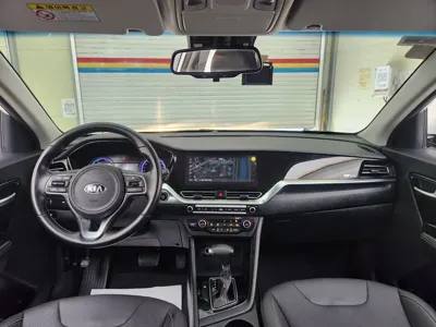 Kia Niro 2020, 60833 км, за 11567.96 USD - фото 7