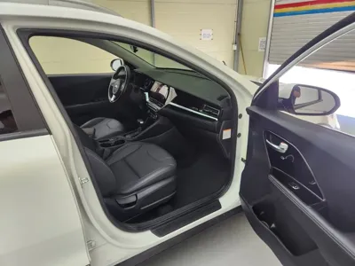 Kia Niro 2020, 60833 км, за 11567.96 USD - фото 19