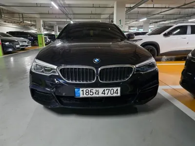 BMW 5-Series · 2020 год