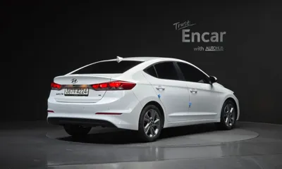 Hyundai Avante 2018, 99904 км, за 5807.73 USD