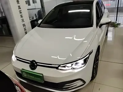 Volkswagen Golf 2021, 42600 км, за 11463.25 USD