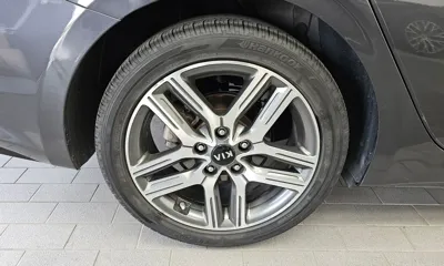 Kia K3 2021, 109207 км, за 8395.03 USD