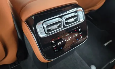 Mercedes-Benz S-Class 2022, 73792 км, за 51857.69 USD - фото 30