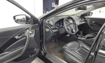 Hyundai Grandeur 2017, 135245 км, за 6180.07 USD - фото 10
