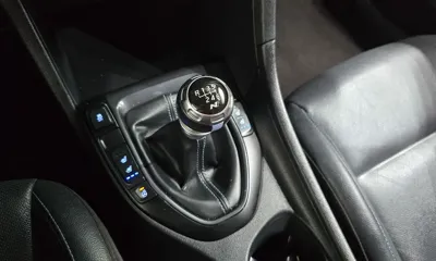Hyundai Veloster 2019, 75662 км, за 8993.04 USD - фото 9
