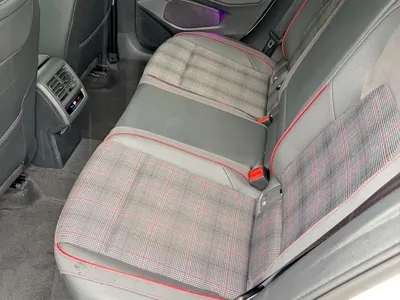 Volkswagen Golf GTI 2024, 21900 км, за 23071.95 USD - фото 7