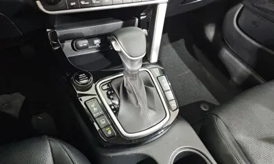 Kia Seltos 2022, 43079 км, за 10939.63 USD - фото 9