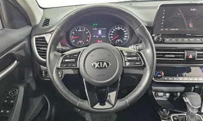 Kia Seltos 2022, 43079 км, за 10939.63 USD - фото 13