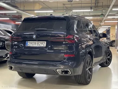 BMW X5 2026, 8500 км, за 87044.11 USD