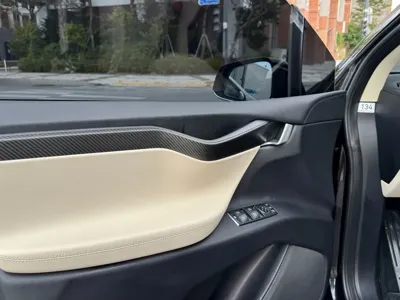 Tesla Model X 2018, 58000 км, за 47860.89 USD - фото 11